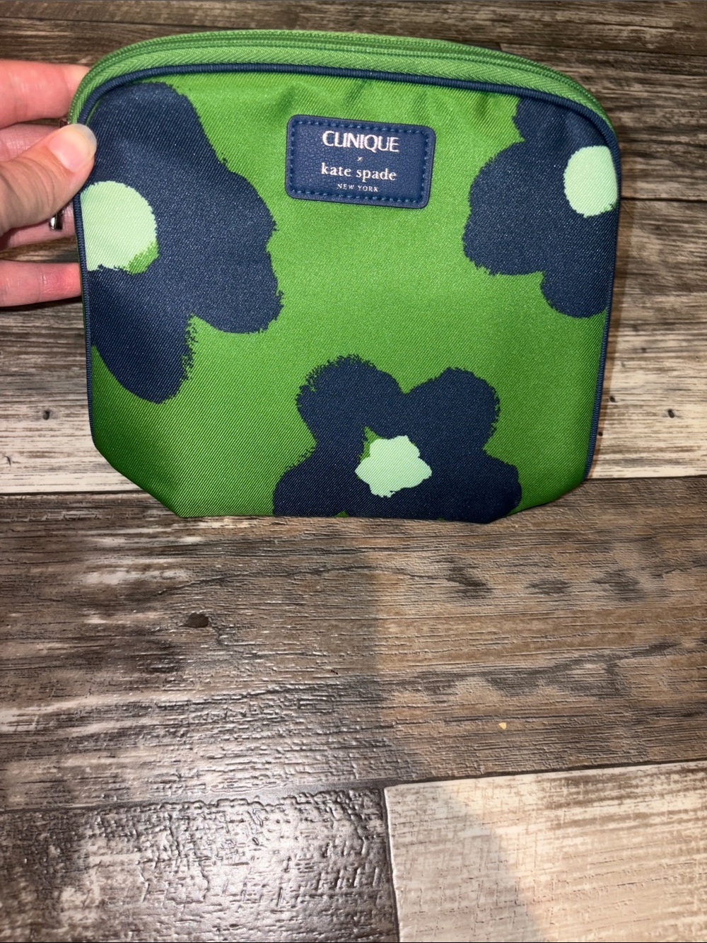 NWOT kate spade x Clinique Green and Navy Floral Cosmetic Pouch
